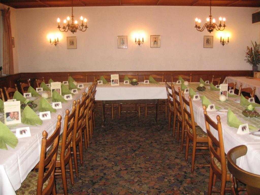 Hotel Gasthaus Zum Hirschen Simonswald Kültér fotó